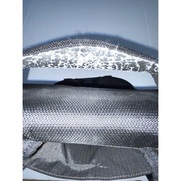 TUMI black Nylon Backpack Shoulder Messenger Bag 589C Computer padded READ VTG - Picture 9 of 16